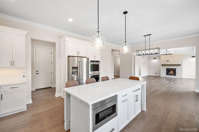 2166 Heidi Dr, Addison Township, MI 48370