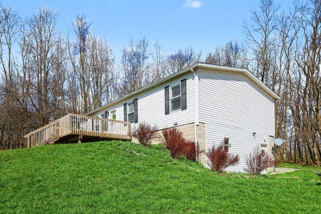 9491 Thorne Road, Horton, MI 49246