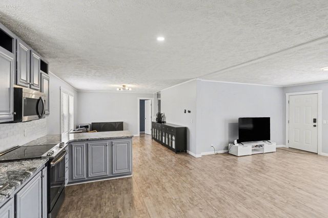 9491 Thorne Road, Horton, MI 49246