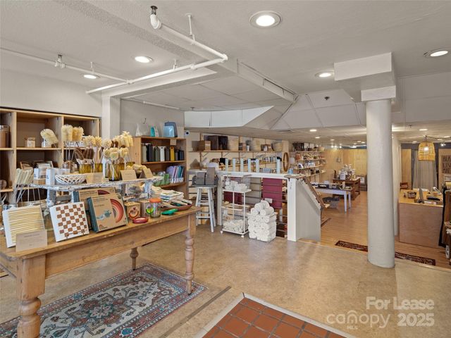 51 College Street 1A, Asheville, NC 28801