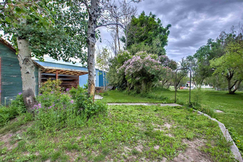 324 S Main St, Albion, ID 83311 photo 4
