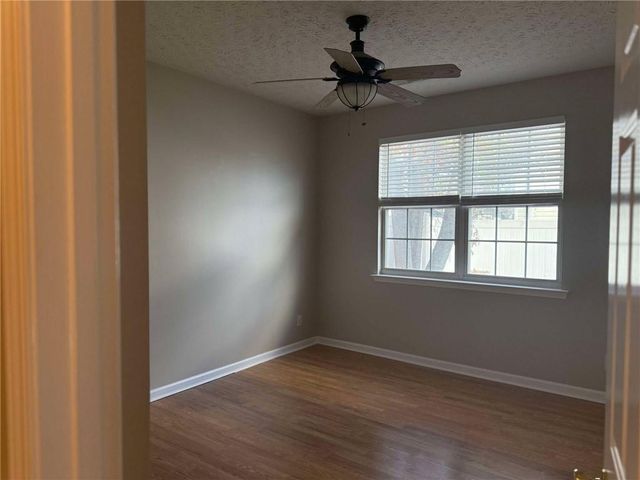 128 Windcroft Lane NW, Acworth, GA 30101