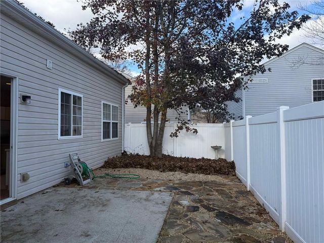 128 Windcroft Lane NW, Acworth, GA 30101