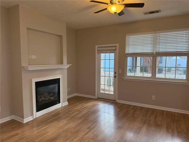 128 Windcroft Lane NW, Acworth, GA 30101