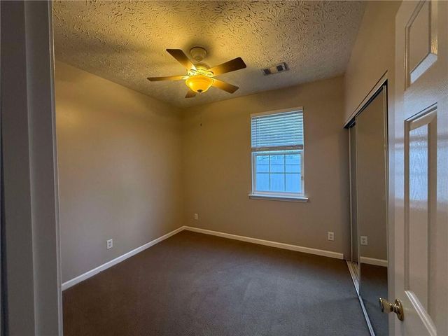128 Windcroft Lane NW, Acworth, GA 30101