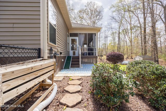 375 Victoria Drive, Chocowinity, NC 27817