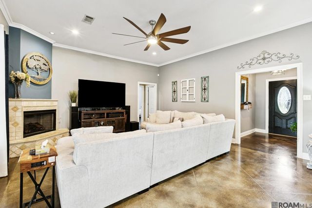 30241 Deaux Run, Albany, LA 70711