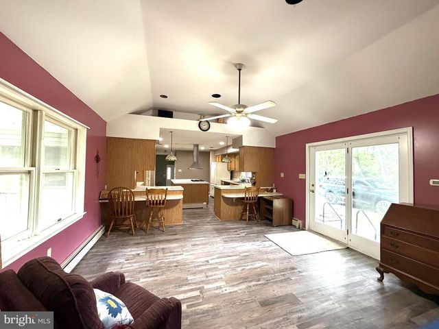 4868 CUMBERLAND HIGHWAY, Chambersburg, PA 17202