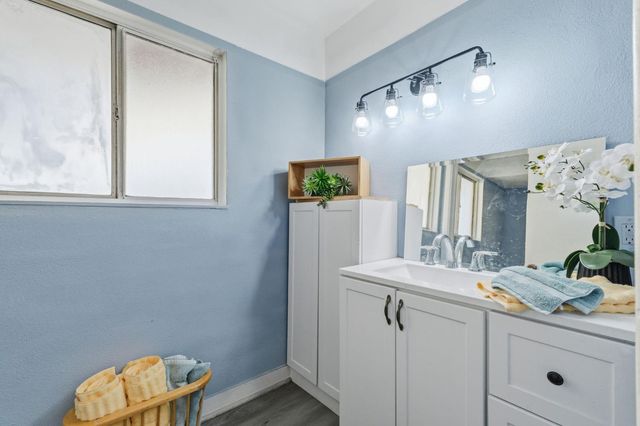 19520 Western Way, Madera, CA 93638