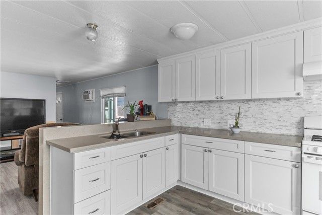 2131 W San Bernardino Road 46, West Covina, CA 91790