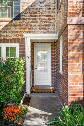 1240 Krameria Street, Denver, CO 80220