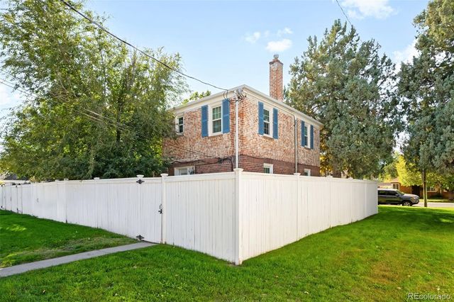 1240 Krameria Street, Denver, CO 80220