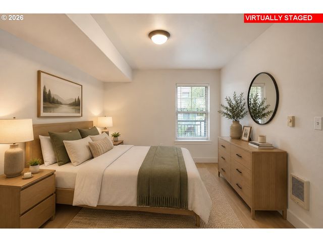9837 Ne IRVING St 312, Portland, OR 97220