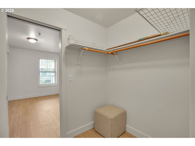 9837 Ne IRVING St 312, Portland, OR 97220