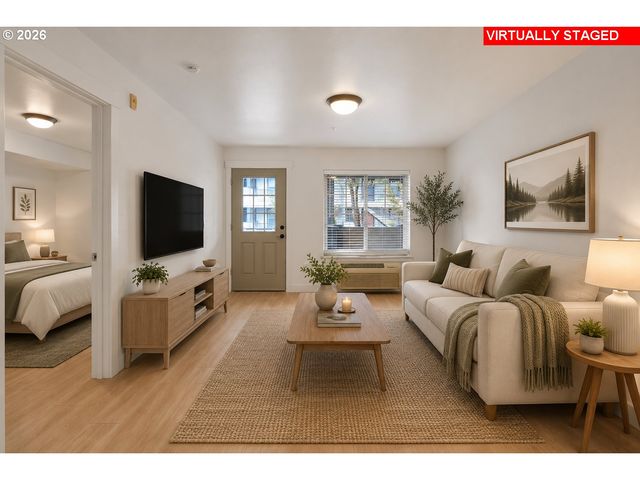 9837 Ne IRVING St 312, Portland, OR 97220