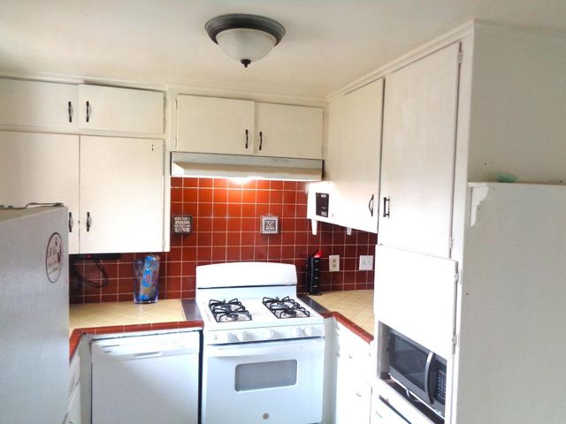 2615 N Bond Avenue, Fresno, CA 93703