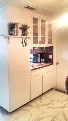 2615 N Bond Avenue, Fresno, CA 93703