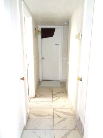 2615 N Bond Avenue, Fresno, CA 93703