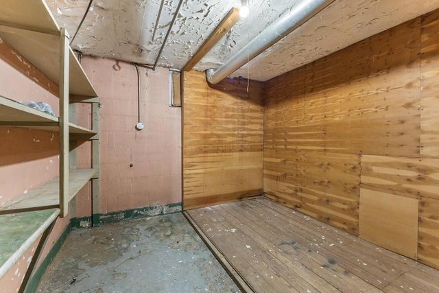 2704 N 46th STREET, Milwaukee, WI 53210