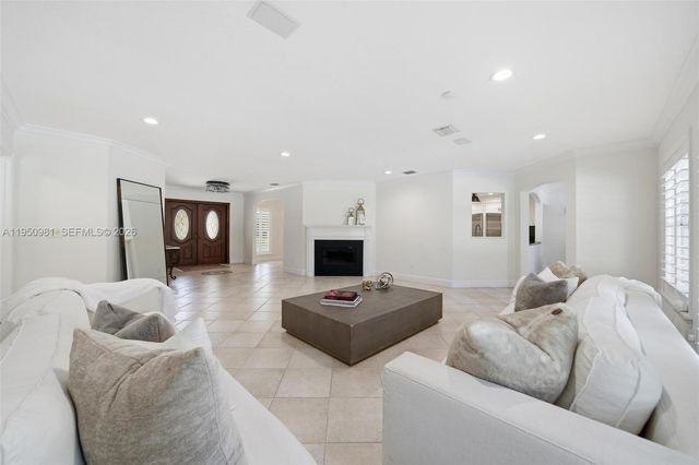 6801 SW 126th Ter, Pinecrest, FL 33156