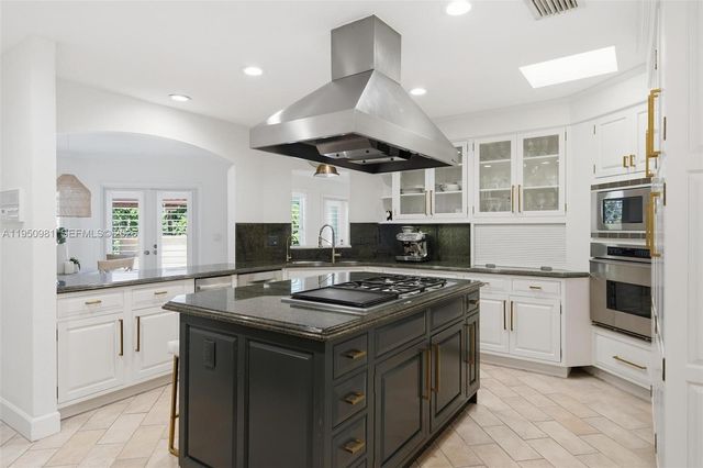 6801 SW 126th Ter, Pinecrest, FL 33156