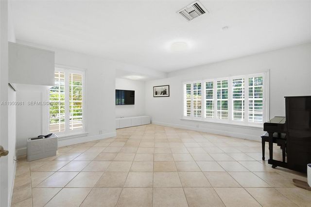 6801 SW 126th Ter, Pinecrest, FL 33156