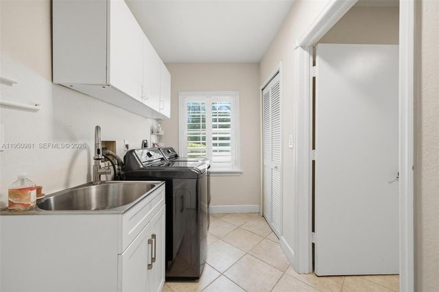 6801 SW 126th Ter, Pinecrest, FL 33156