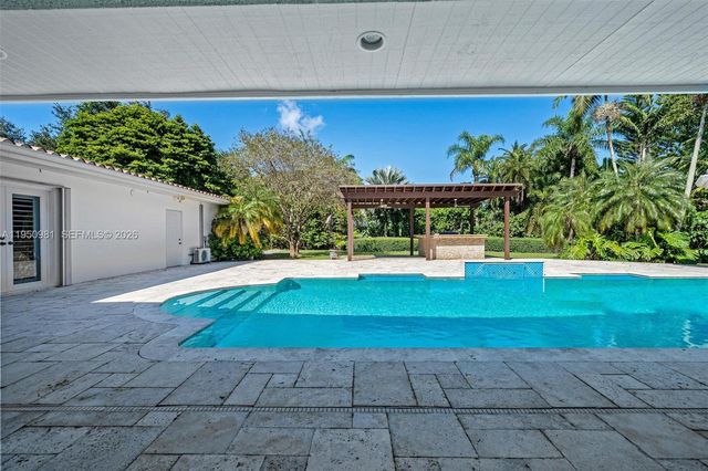 6801 SW 126th Ter, Pinecrest, FL 33156