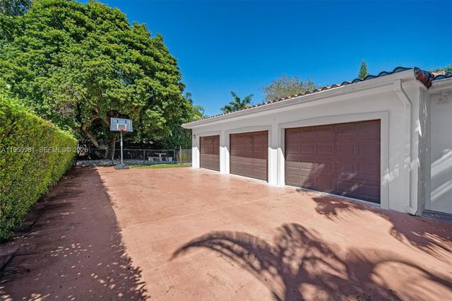 6801 SW 126th Ter, Pinecrest, FL 33156