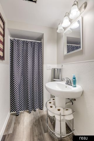 10913 Jones Street, Omaha, NE 68154