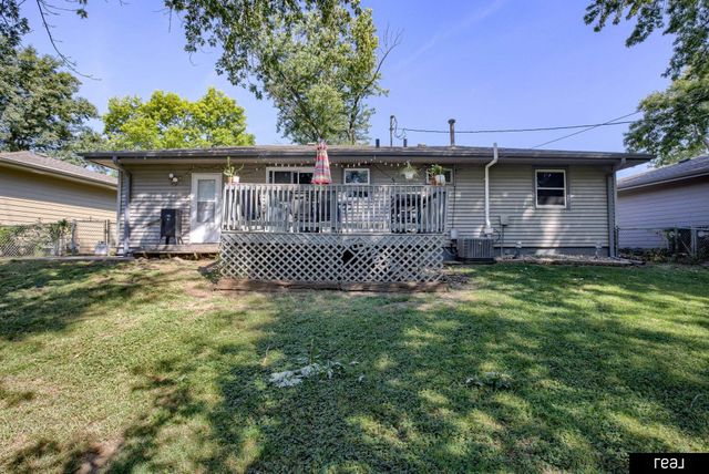 10913 Jones Street, Omaha, NE 68154