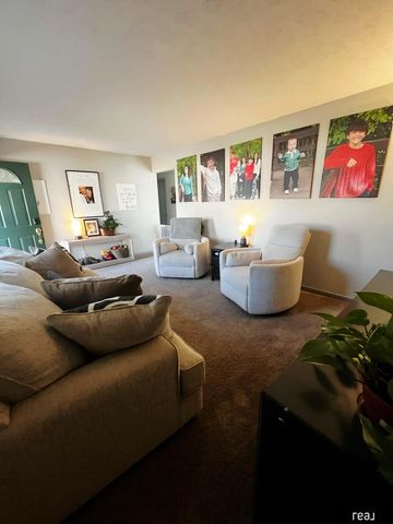 10913 Jones Street, Omaha, NE 68154