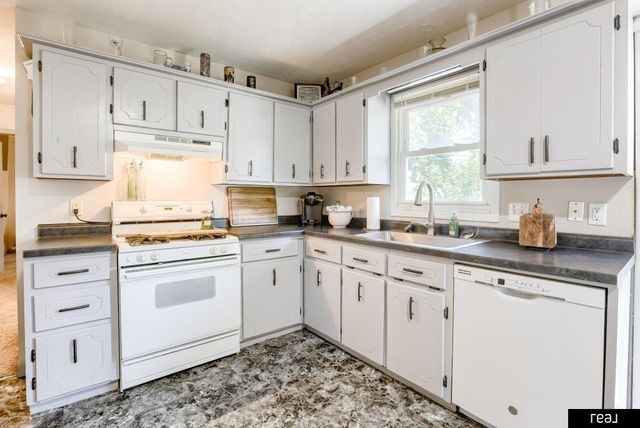 10913 Jones Street, Omaha, NE 68154