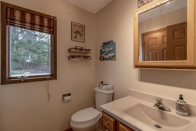 35425 Shakpays Cove Road, Kasota, MN 56050