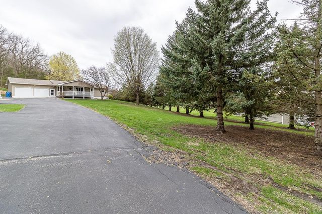 35425 Shakpays Cove Road, Kasota, MN 56050