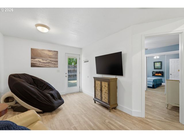 11165 Ne HURLEYS Ln, Newberg, OR 97132