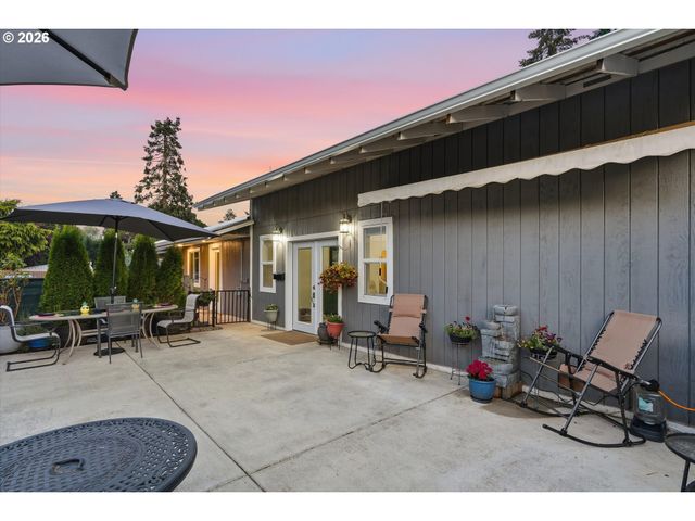 11165 Ne HURLEYS Ln, Newberg, OR 97132