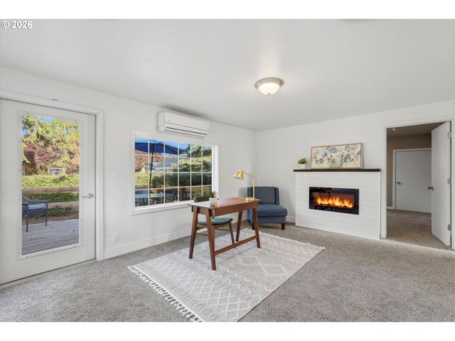 11165 Ne HURLEYS Ln, Newberg, OR 97132