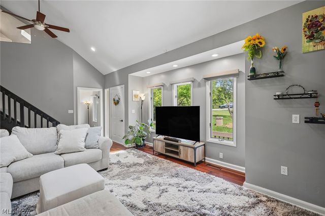 13014 Manor Drive, Chardon, OH 44024