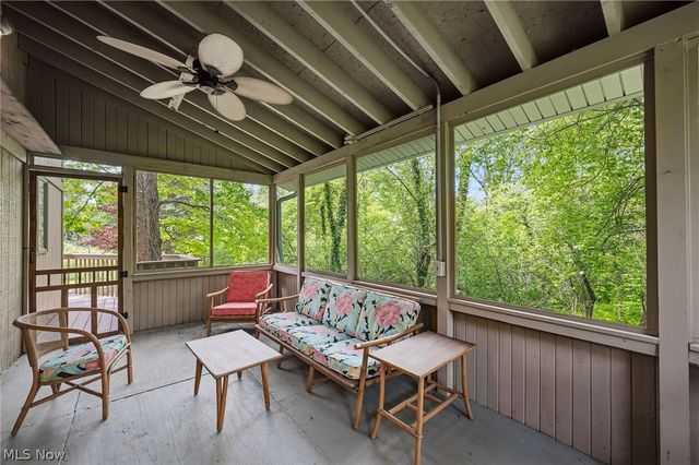 13014 Manor Drive, Chardon, OH 44024