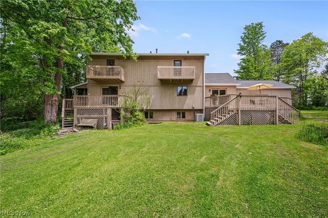 13014 Manor Drive, Chardon, OH 44024