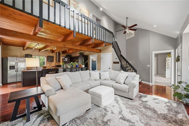 13014 Manor Drive, Chardon, OH 44024