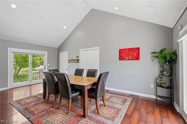 13014 Manor Drive, Chardon, OH 44024
