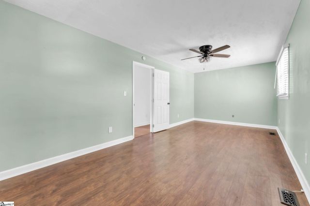 4921 S Pine Street, Spartanburg, SC 29302