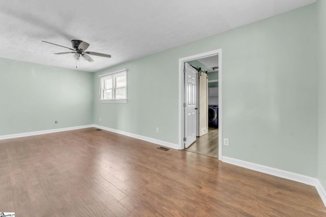 4921 S Pine Street, Spartanburg, SC 29302