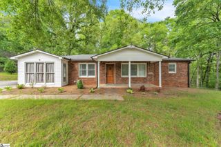 4921 S Pine Street, Spartanburg, SC 29302