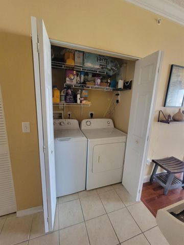 616 Clearwater Park Road 1207, West Palm Beach, FL 33401