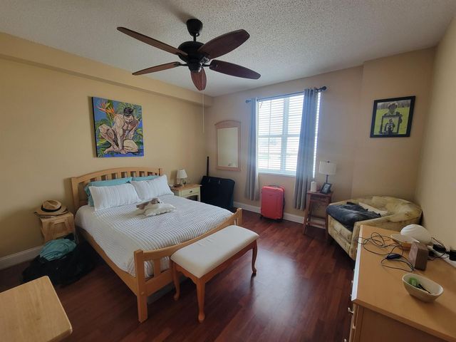 616 Clearwater Park Road 1207, West Palm Beach, FL 33401