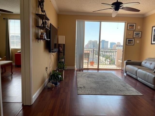 616 Clearwater Park Road 1207, West Palm Beach, FL 33401