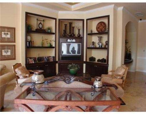 616 Clearwater Park Road 1207, West Palm Beach, FL 33401